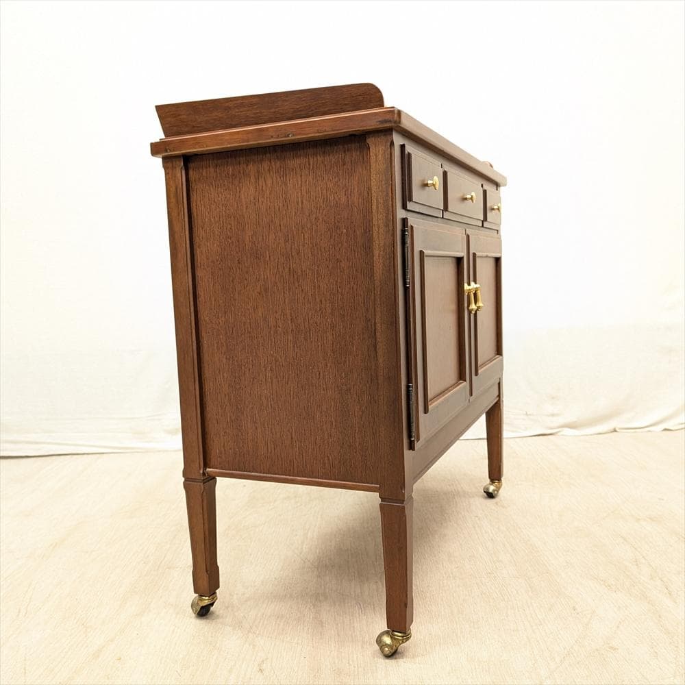 マルニ　地中海　キャビネット　ワゴン　サイドボード　コンソール　飾り棚　多目的