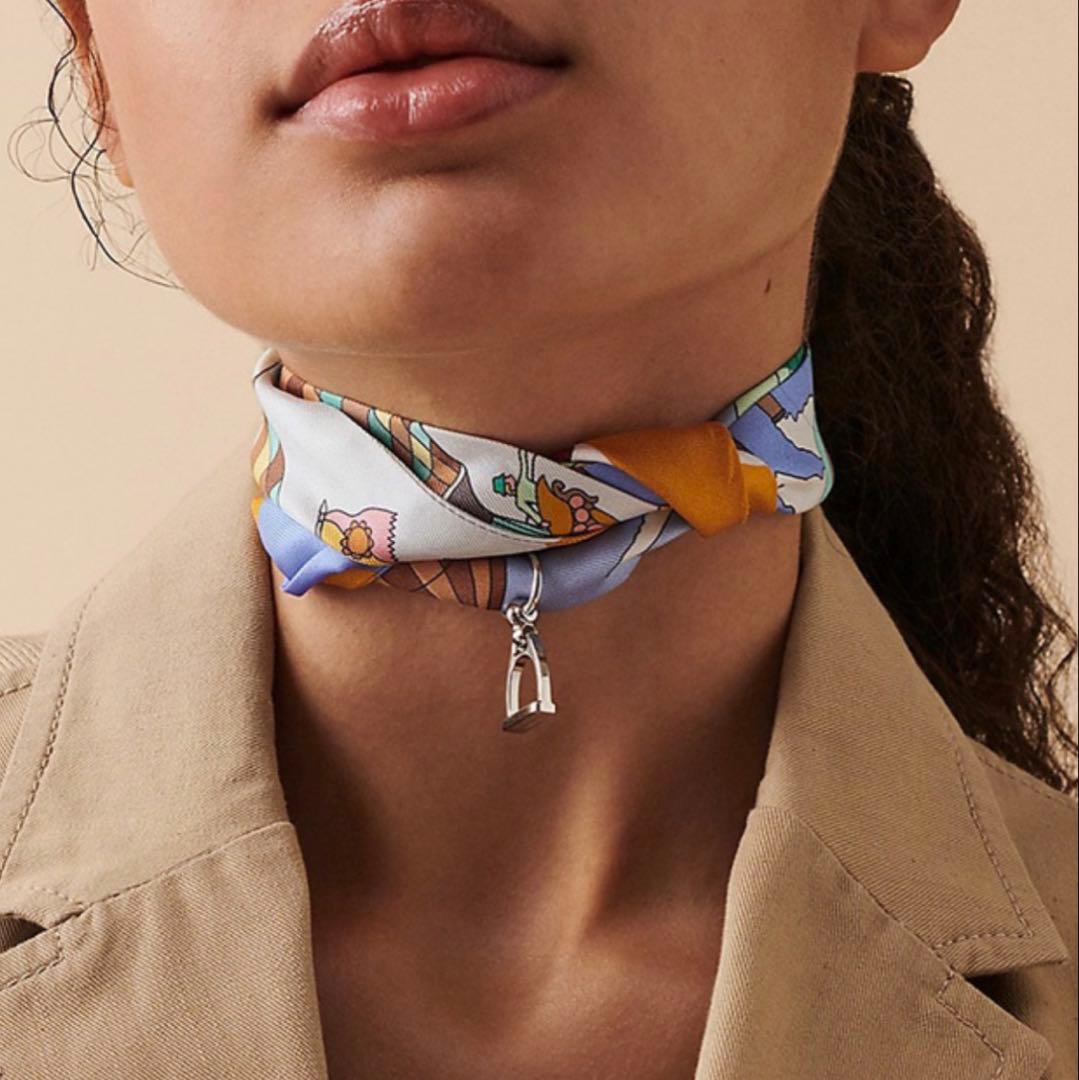 HERMES ツイリーリング馬具モチーフ