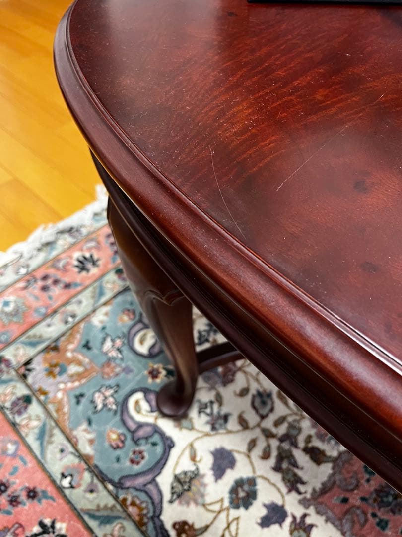 ダークブラウン楕円形木製テーブル