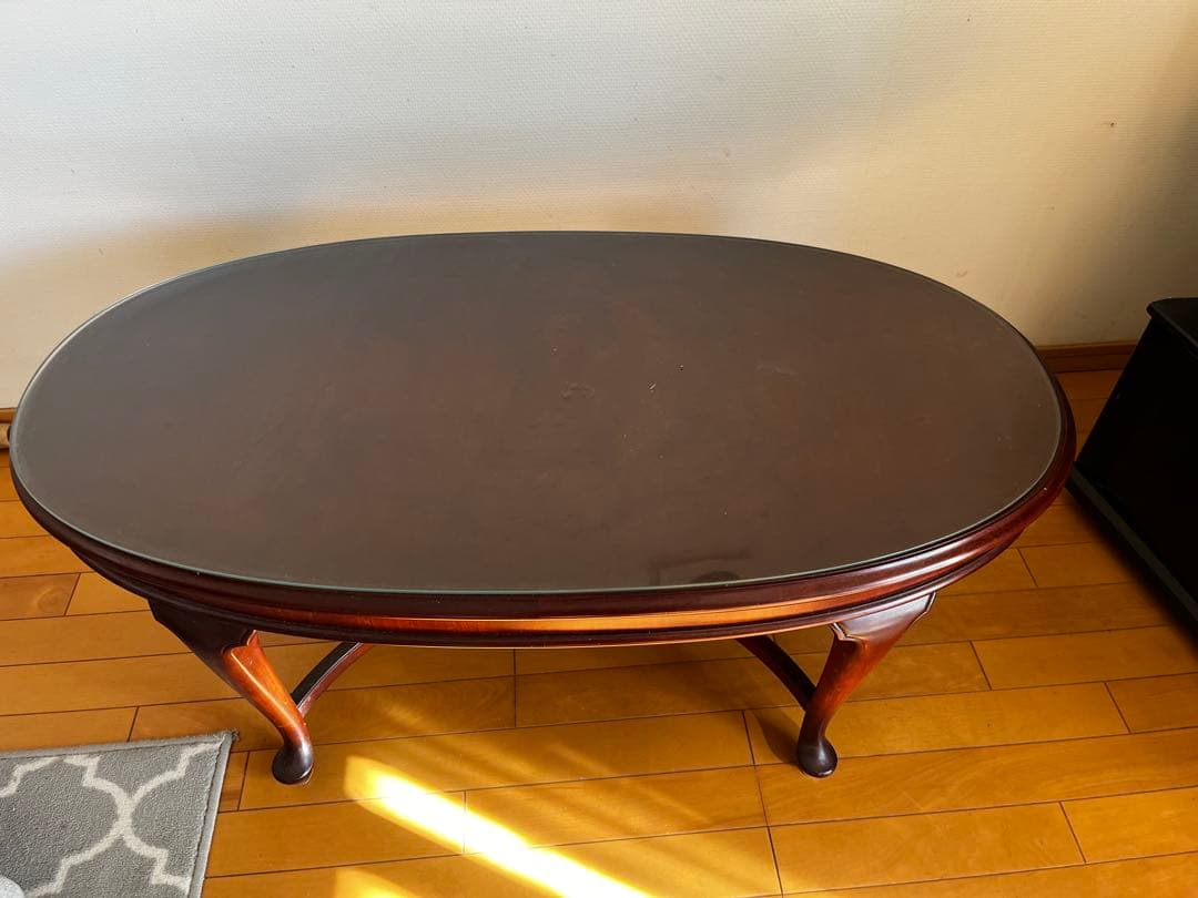 ダークブラウン楕円形木製テーブル