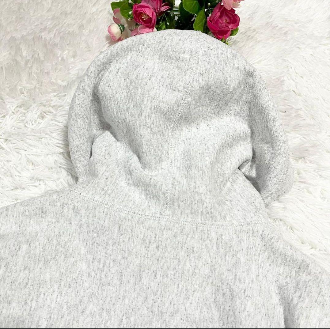 連休最終お値下げ　supreme 19AW パーカー 川口春奈着用 刺繍