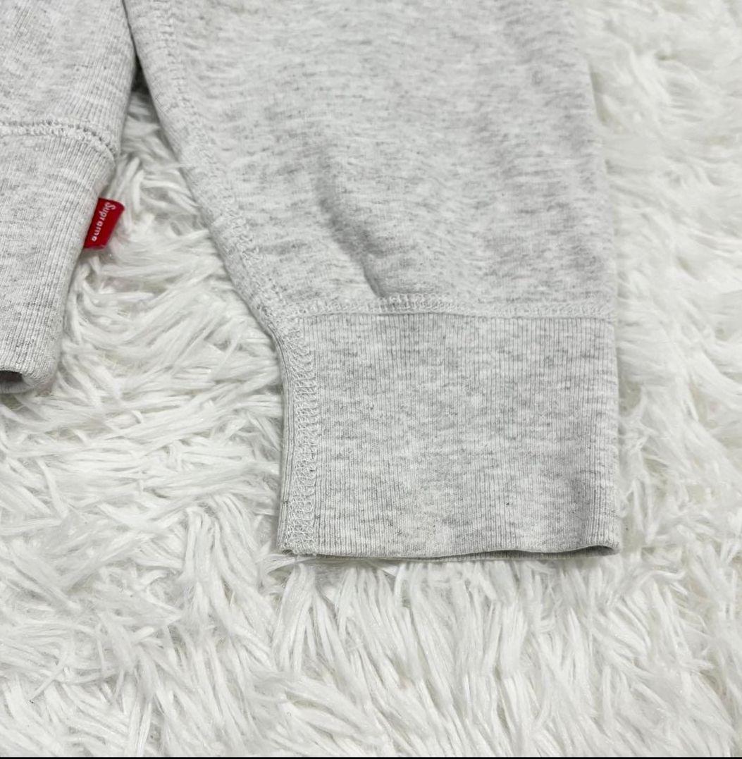 連休最終お値下げ　supreme 19AW パーカー 川口春奈着用 刺繍