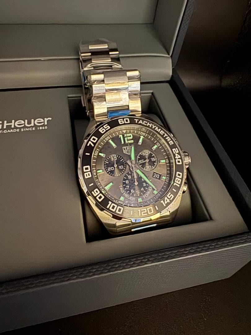 【新品未使用】タグホイヤーフォーミュラ1 CAZ1011.BA0842