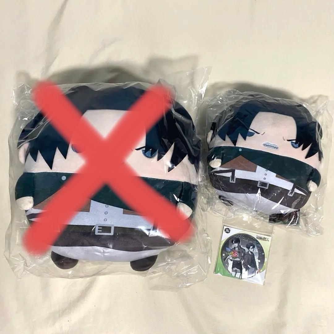 進撃の巨人 リヴァイふわコロりんM2、BIGホロ缶バッチ