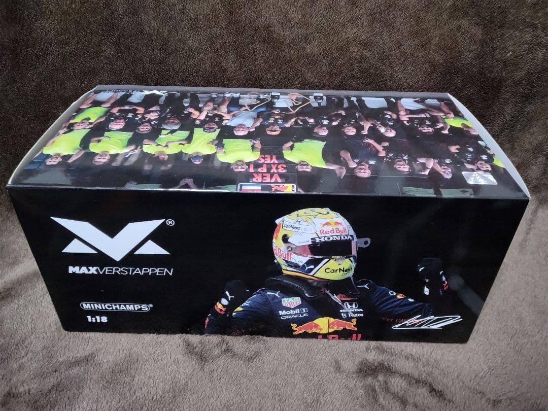 【限定モデル】ミニチャンプスF1レッドブル21年オーストリアGP優勝1/18