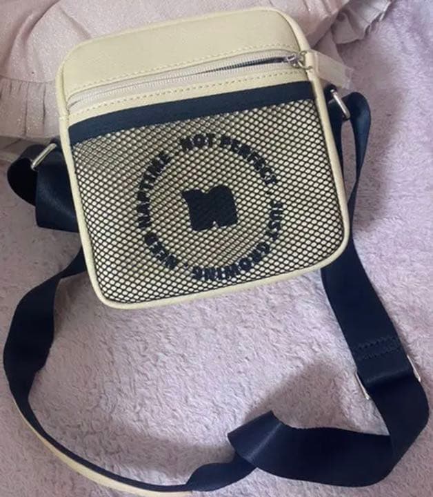 サコッシュ(ベージュ)