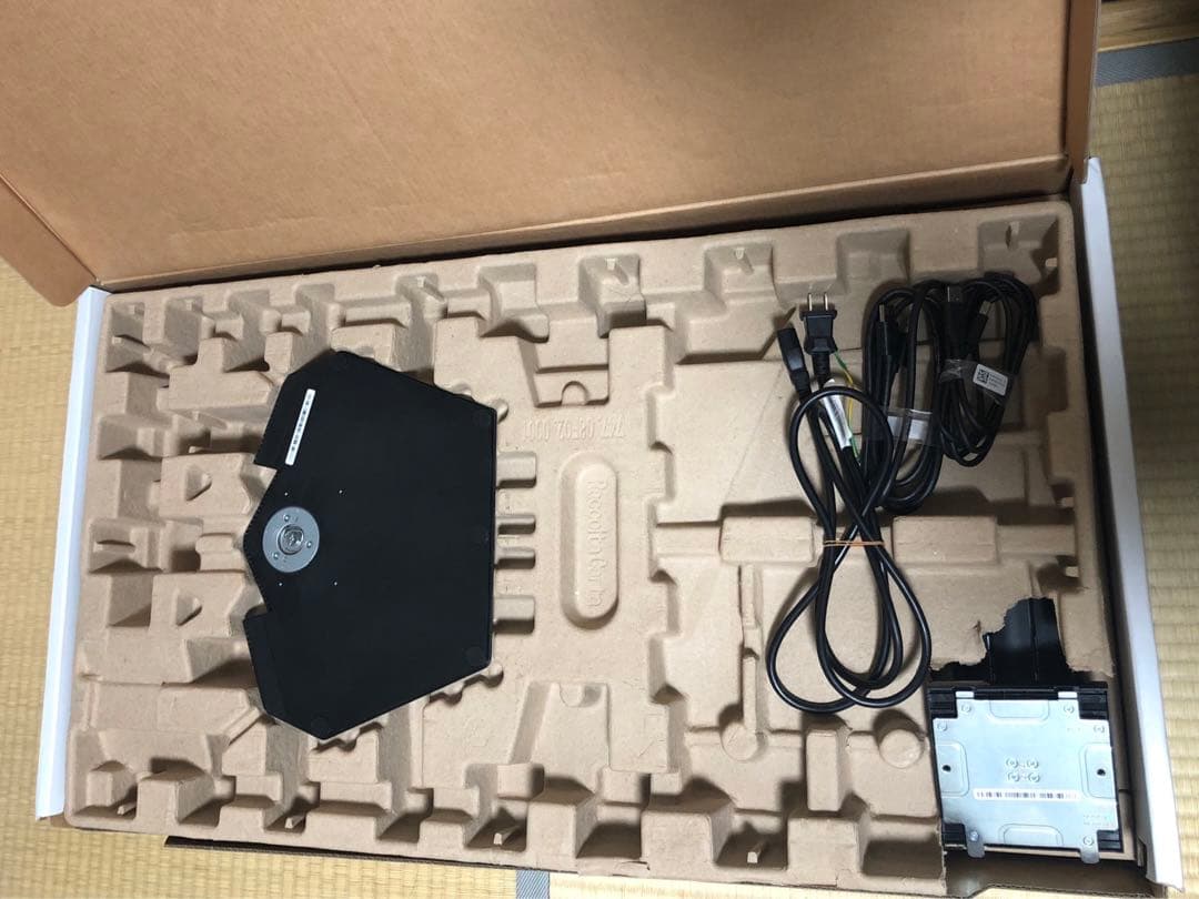 G3223Q　Dell 32 4K UHD Gaming Monitor