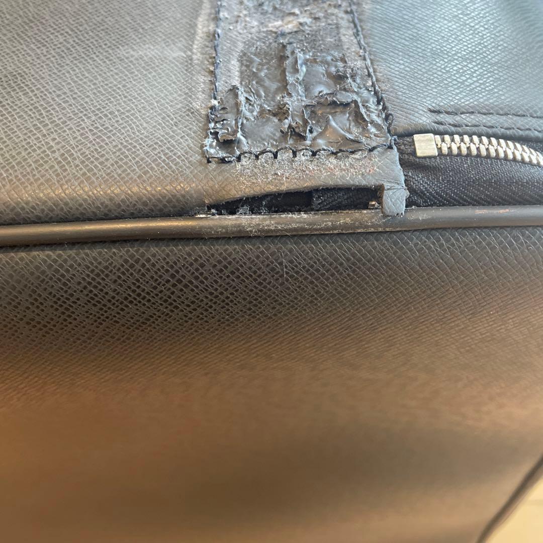 Louis Vuitton ブラックレザー キャリーケース