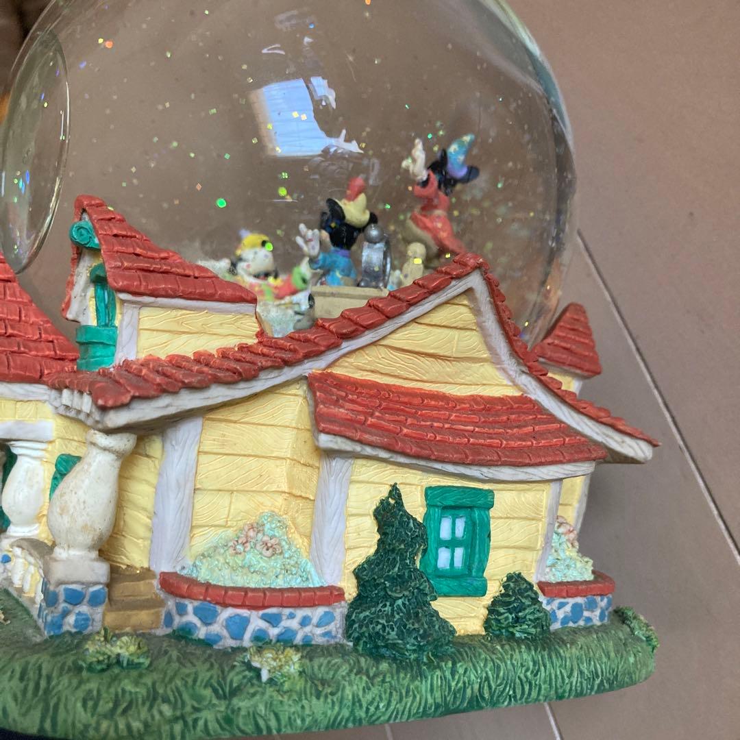 ディズニー　スノーグローブ　スノードーム