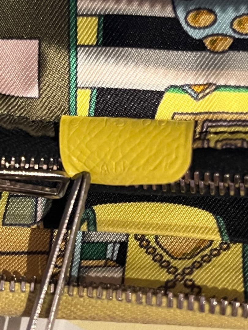 エルメス　アザップシルクインコンパクト