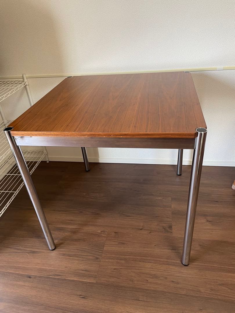 い*い様 USMハマー　テーブル