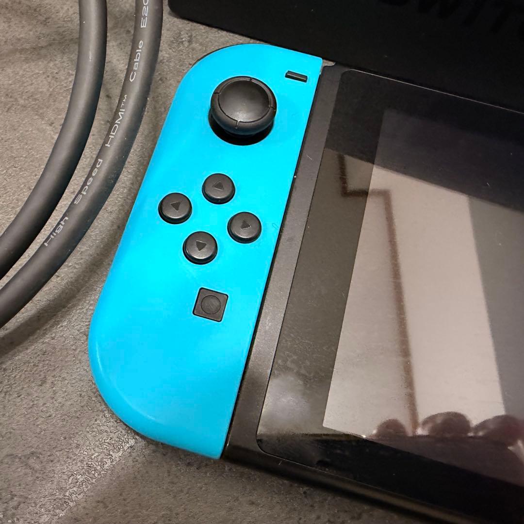 Nintendo Switch 本体 赤/青 Joy-Con付き