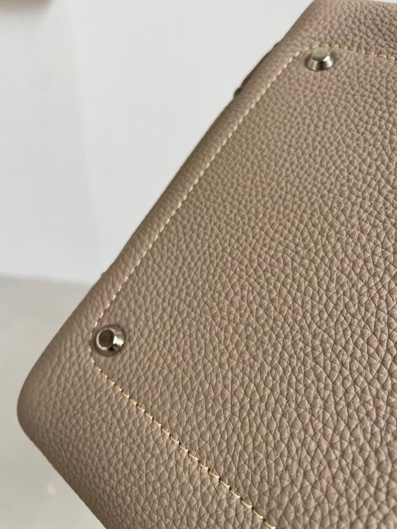 す*り様 ル・ボナー　コンフェッティ　外観美品　内部にペン跡あり