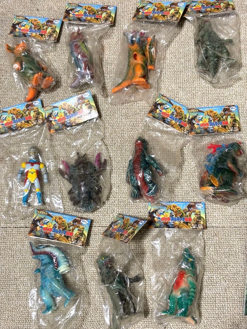 未開封　ゴジラ　ブルマァク伝説　全11種　コンプリート　シークレットあり