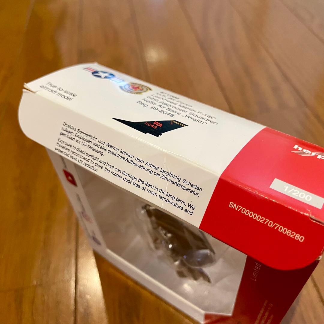 【未使用品】HERPA 1/200 F-16C AGGRESSOR WRAITH