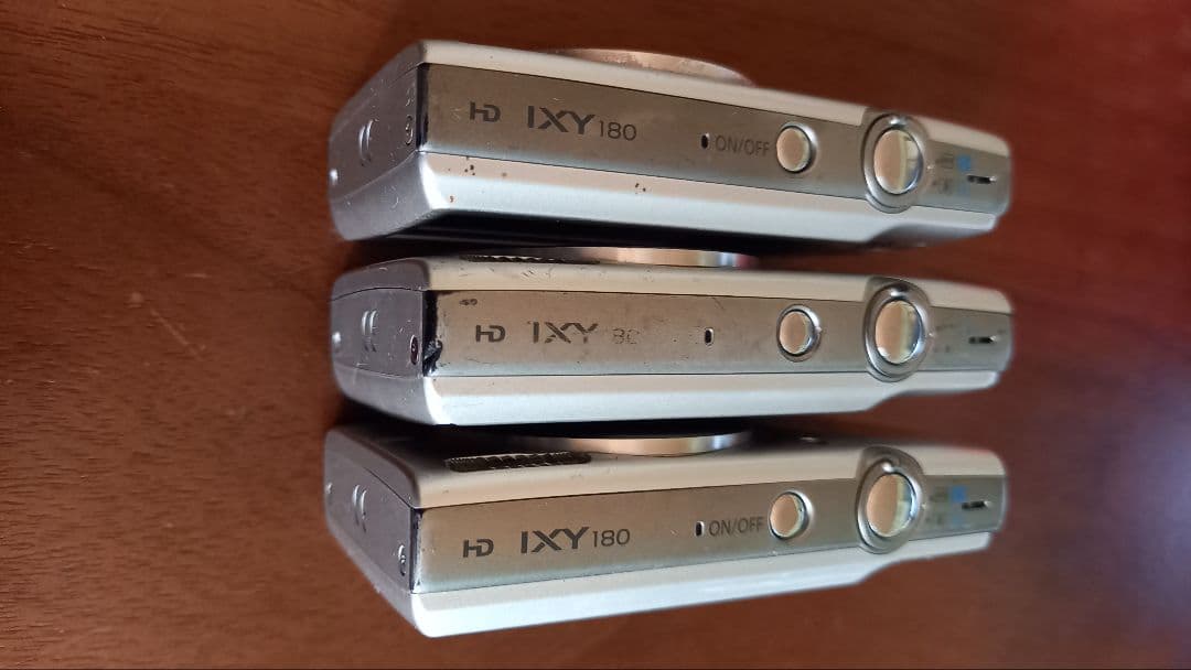 デジカメ Canon IXY 180 ×３ ジャンク