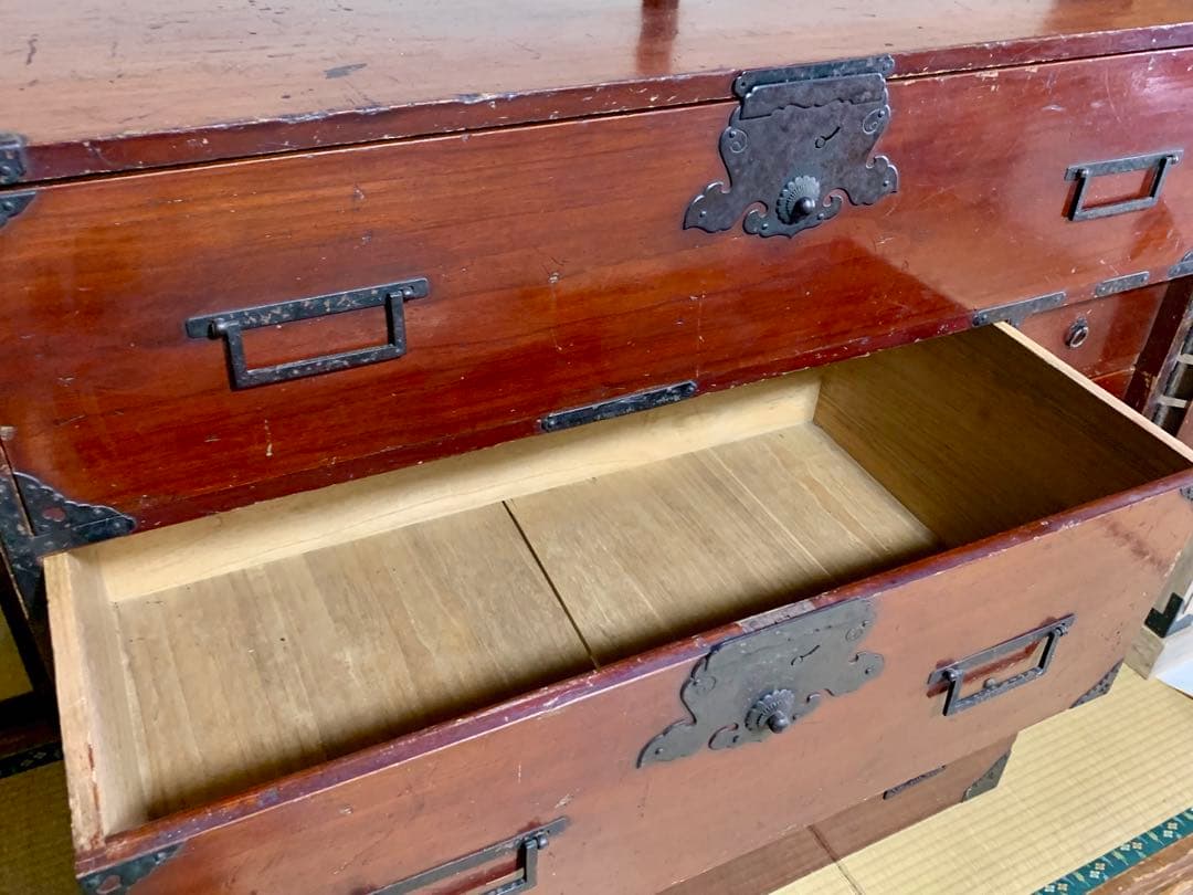 ☆【アンティーク】和箪笥 昭和レトロ 古タンス 桐箪笥 漆