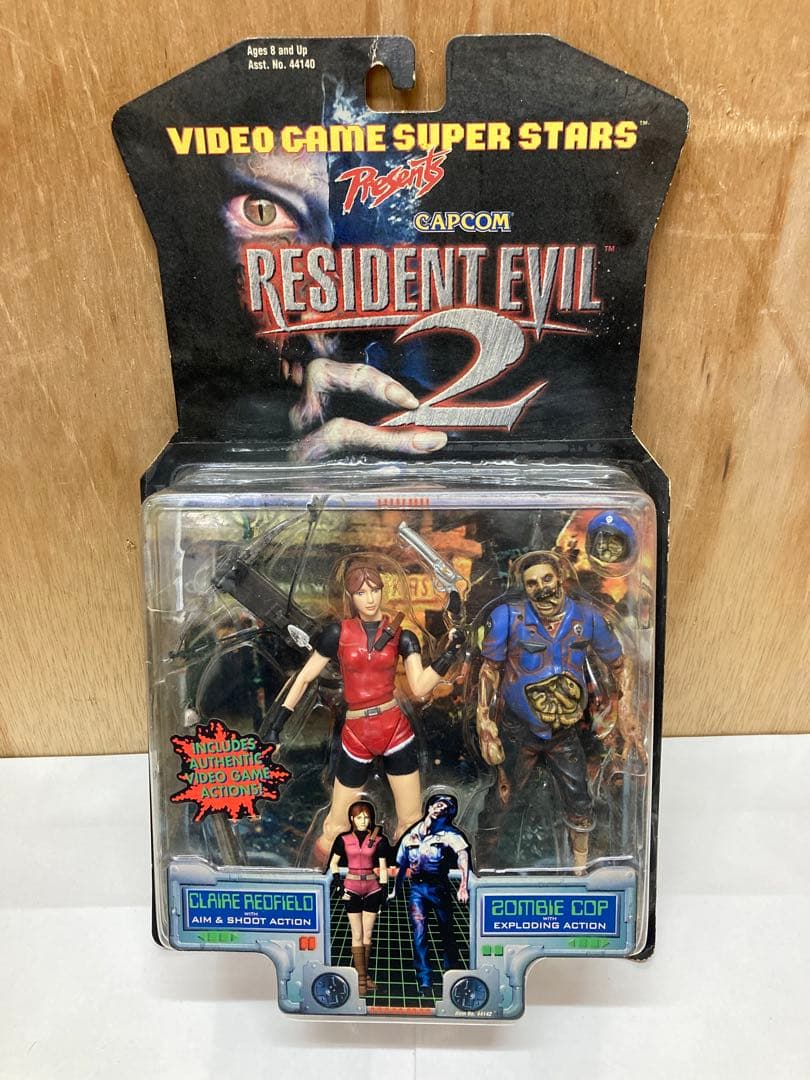 TOYBIZトイビズ バイオハザード2 クレアレッドフィールド/ゾンビコップ