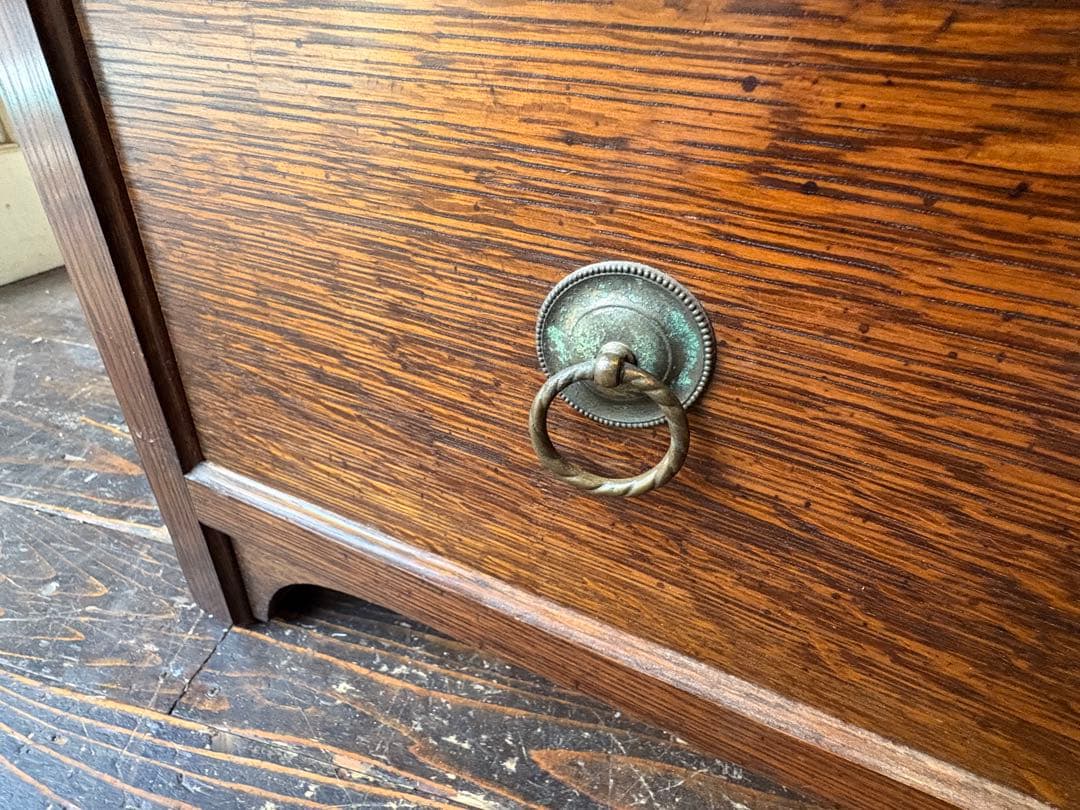 イギリスアンティーク オーク材ドレッサー 楕円形ミラー付き