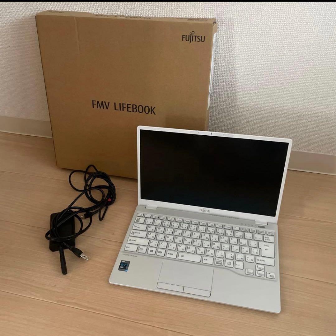 富士通 FMV LIFEBOOK UH90/E3 834g