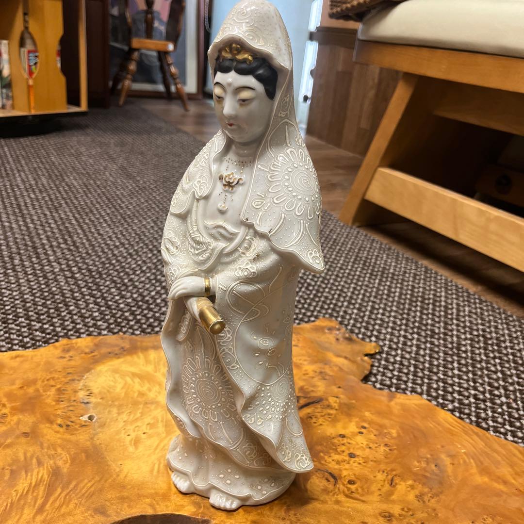 九谷焼　白絵付け金彩観音　石川県 日本美術　骨董品　アンティーク　古美術