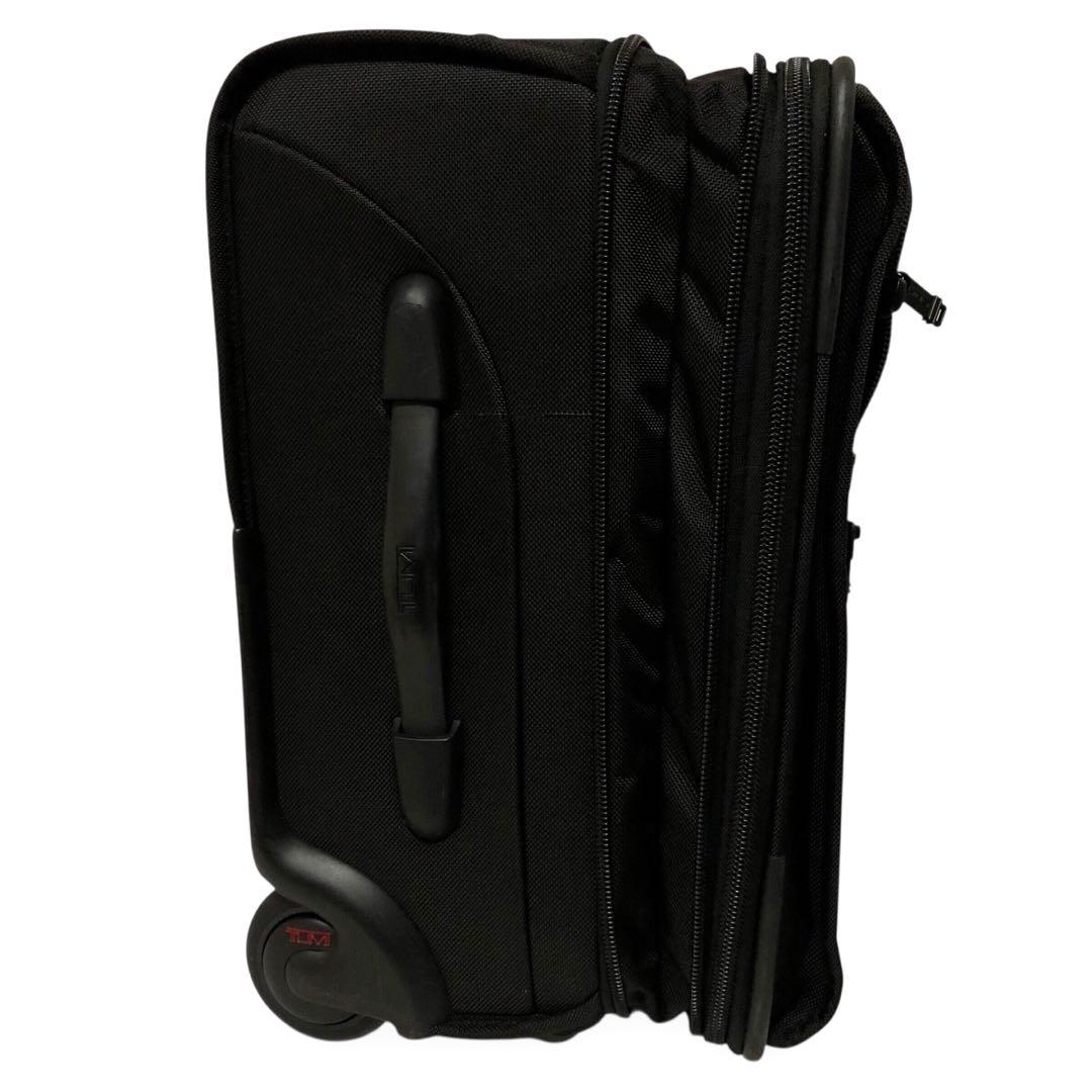 超美品✨TUMIスーツケース 機内持ち込み可22018DH マチ拡張 大容量 黒