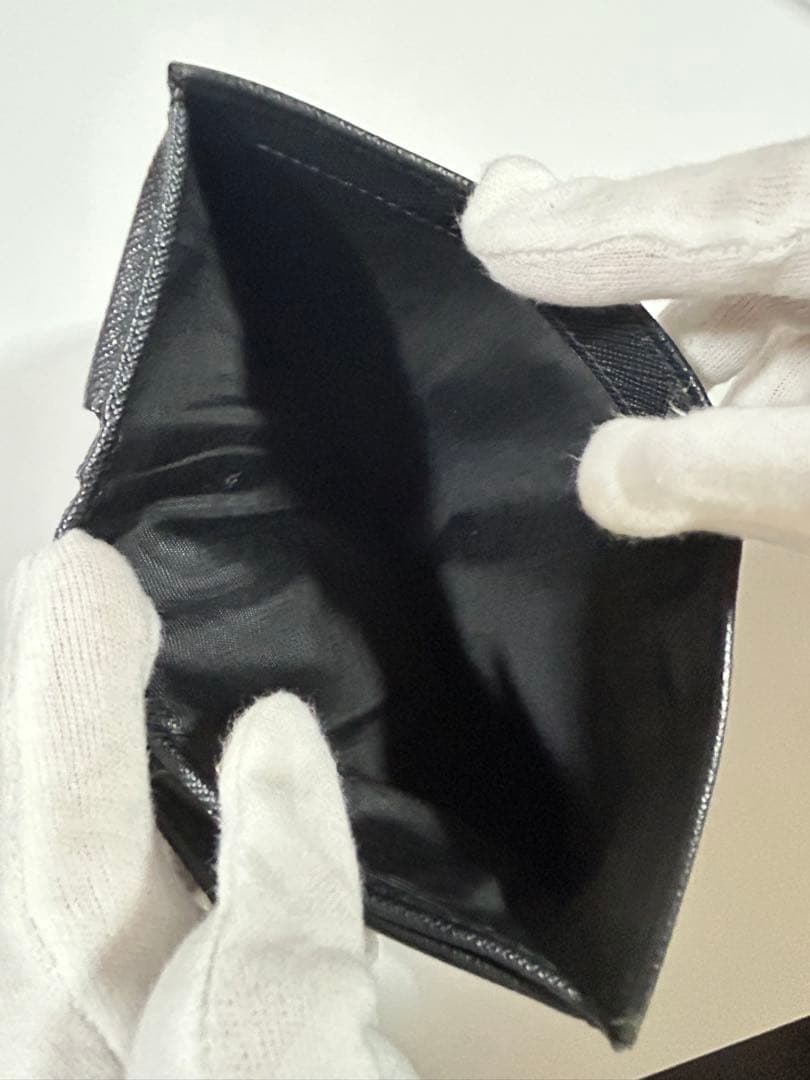 プラダ 2つ折り財布 レザー 三角ロゴ ブラック 美品　1MV204