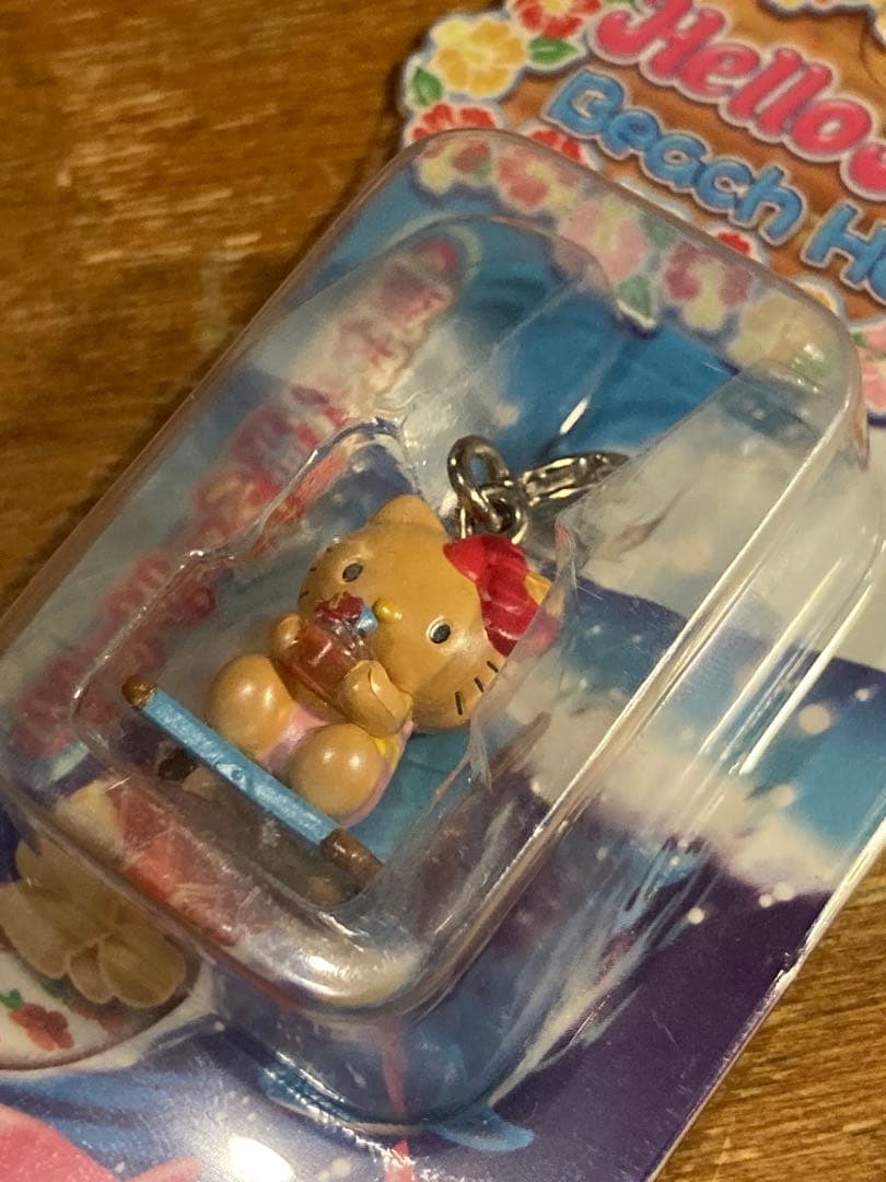 HELLO KITTY ハローキティ キティちゃん 日焼け ハワイ グアム