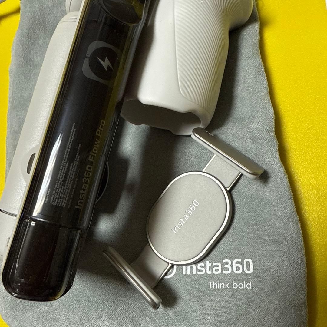 Insta360 Flow Pro 、ハードケース付き