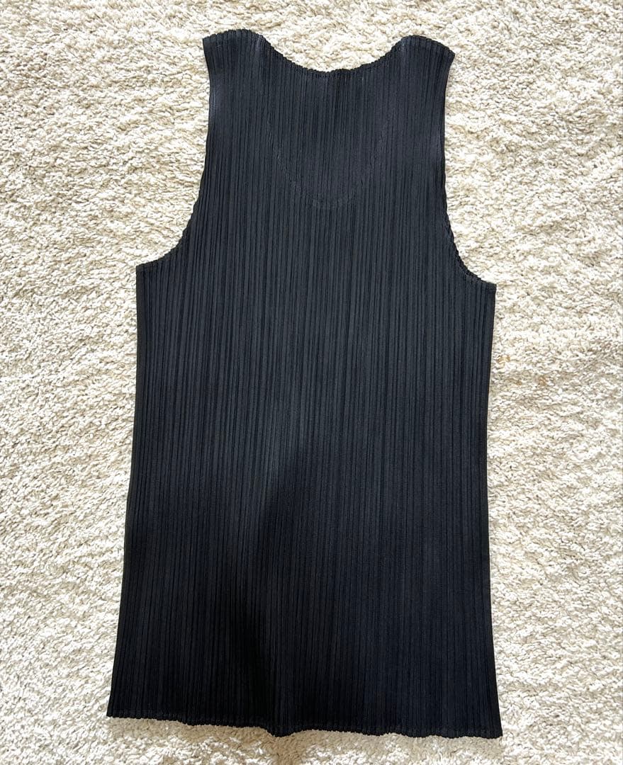 PLEATS PLEASE ISSEY MIYAKE タンクトップ