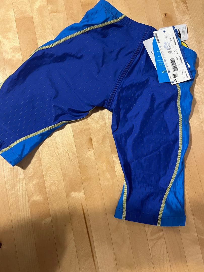 【新品】ARENAメンズ競泳水着 Lサイズ
