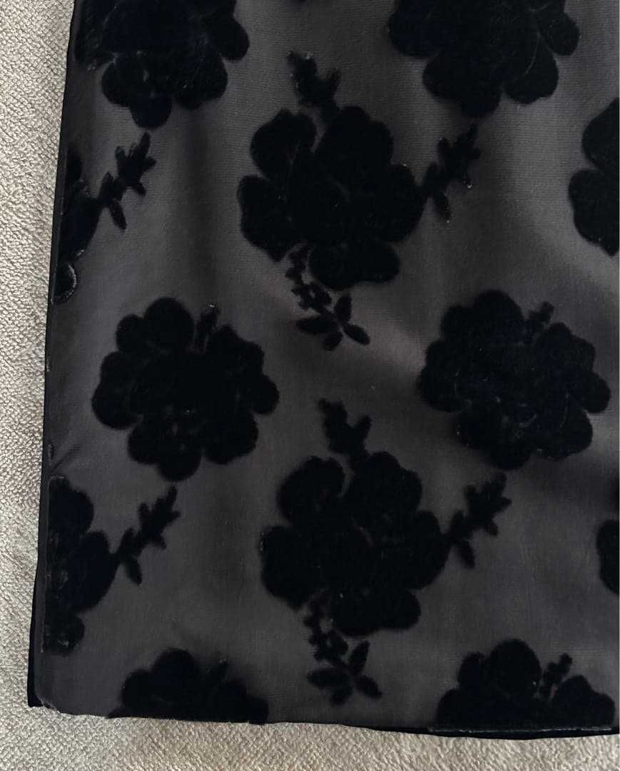 専用 Rakutao様　PRADAプラダ　花柄刺繍 ベルベット シルクスカート
