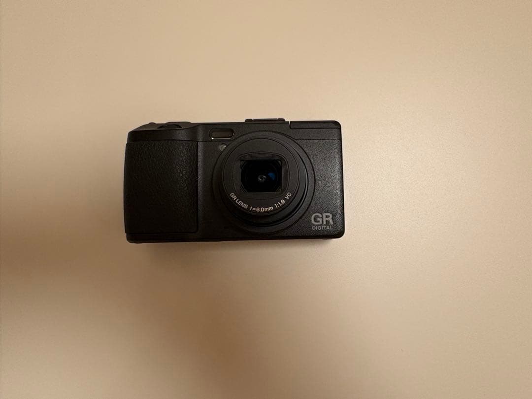 ショット数2884回 美品 RICOH GR DIGITAL IV 充電器付き