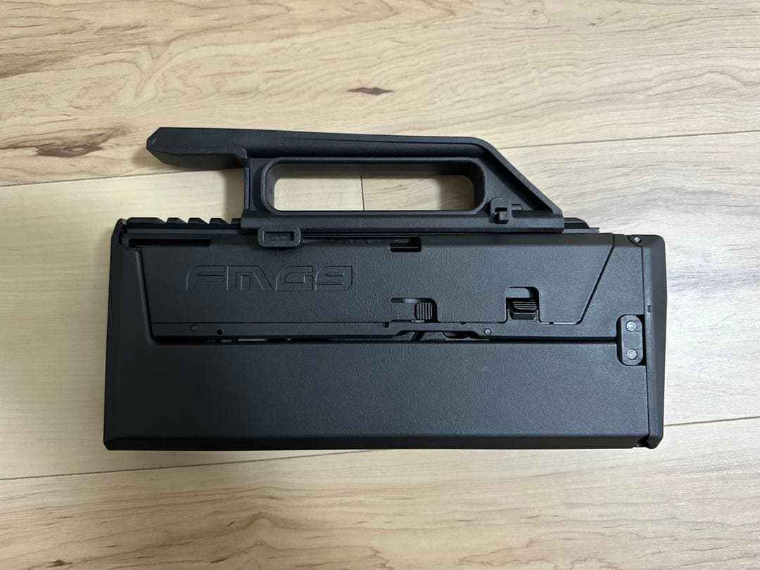 K*様 FMG-9 東京マルイガスブローバックG18C組み込み済み