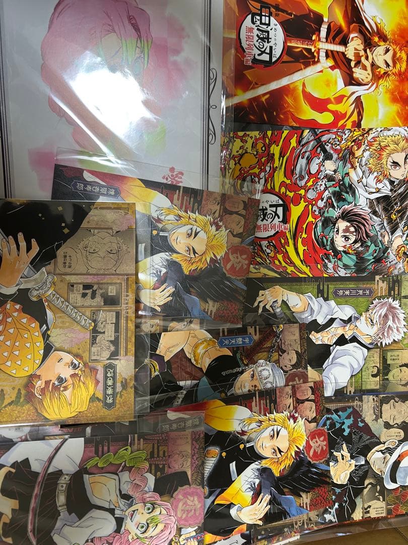 アニメグッズ　ノンジャンル　2000点以上　まとめ売り　一点のみ！