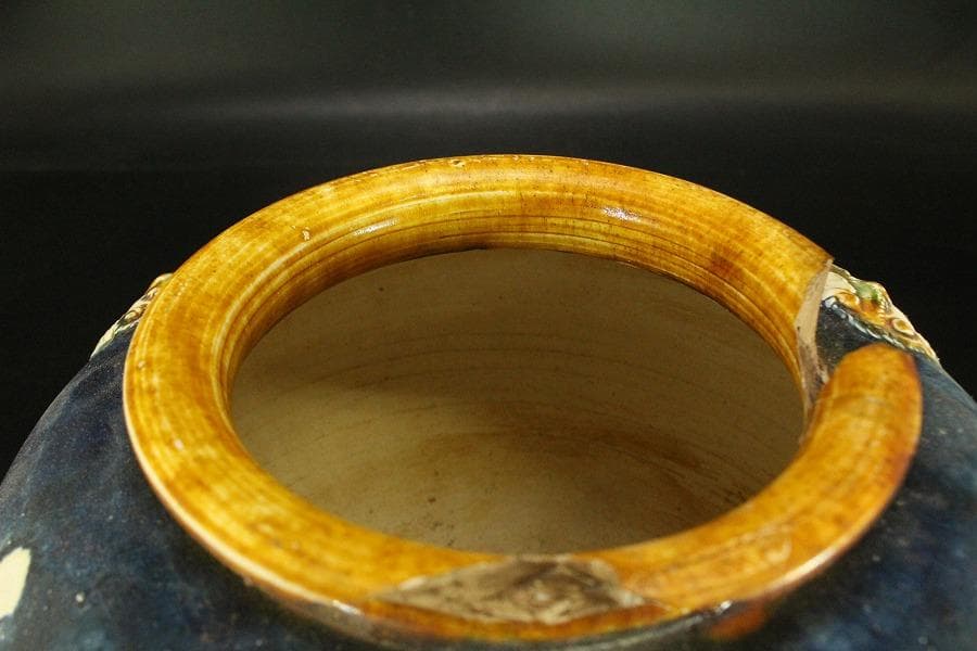 中国美術 三彩 獅子紋 三足壷(A818)