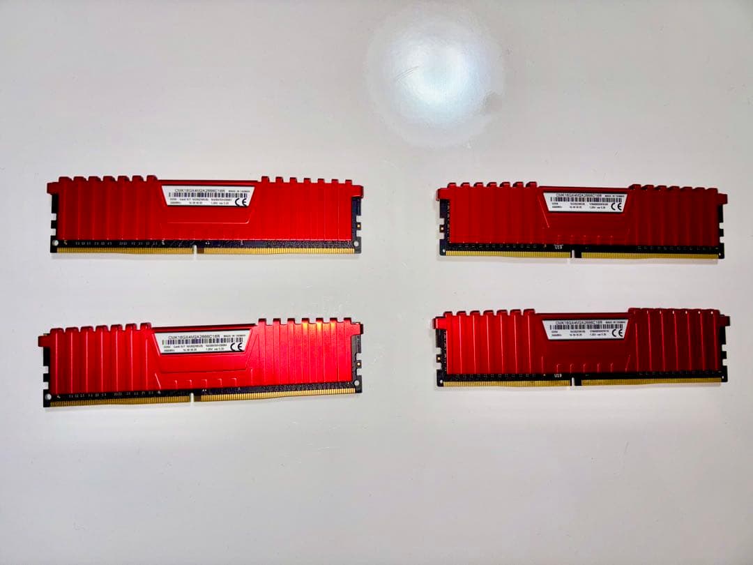 ※動作確認済み※ CORSAIR DDR4 PCメモリー 8GB×4枚セット