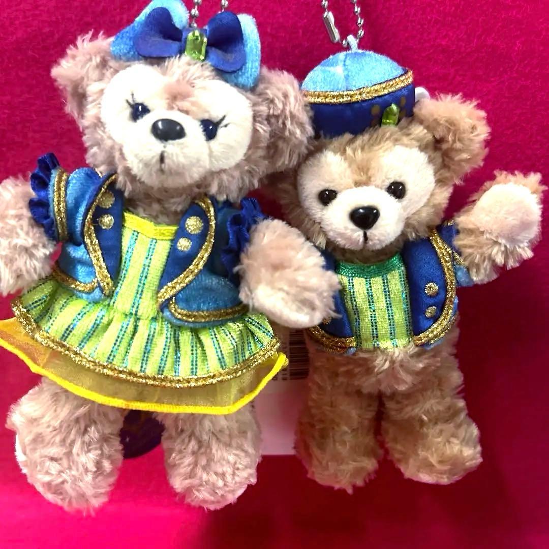 ディズニー　ダッフィー 目覚まし時計　シェリーメイ　ぬいぐるみバッジ　3点セット