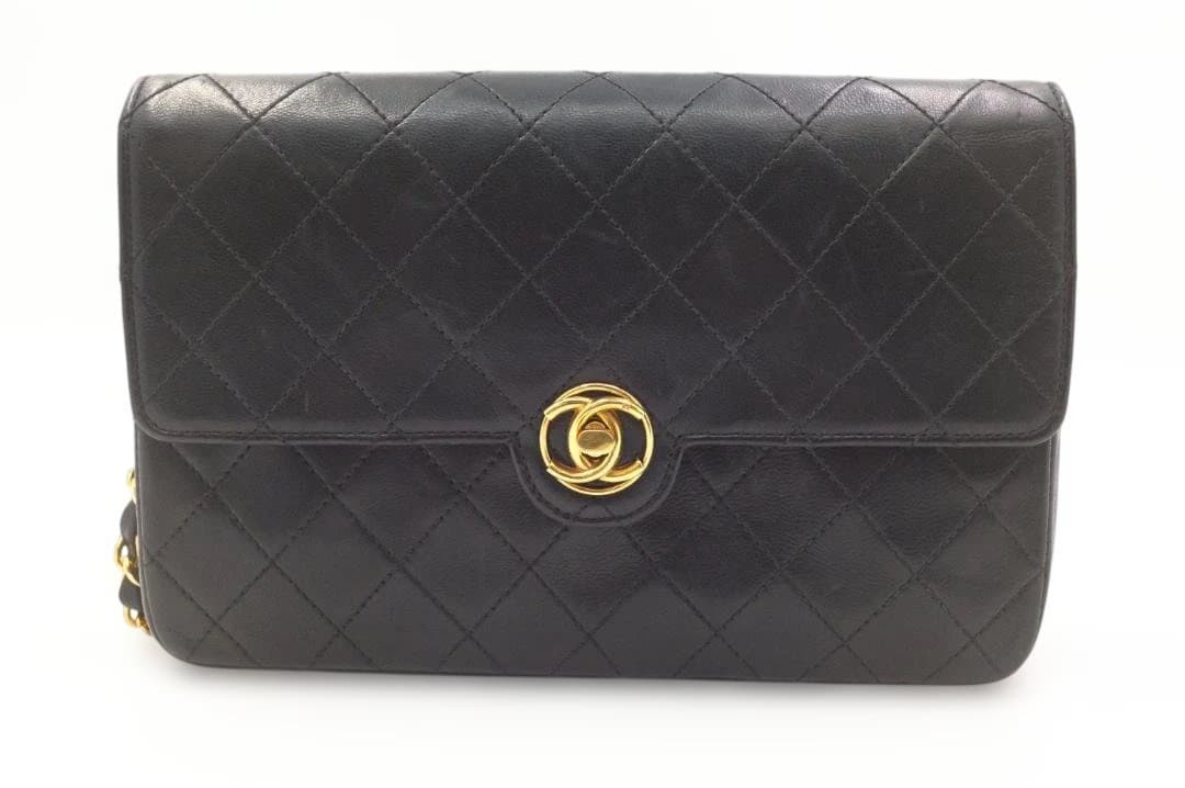 【大人気】シャネル　Chanel　ショルダーバッグ　黒　マトラッセ