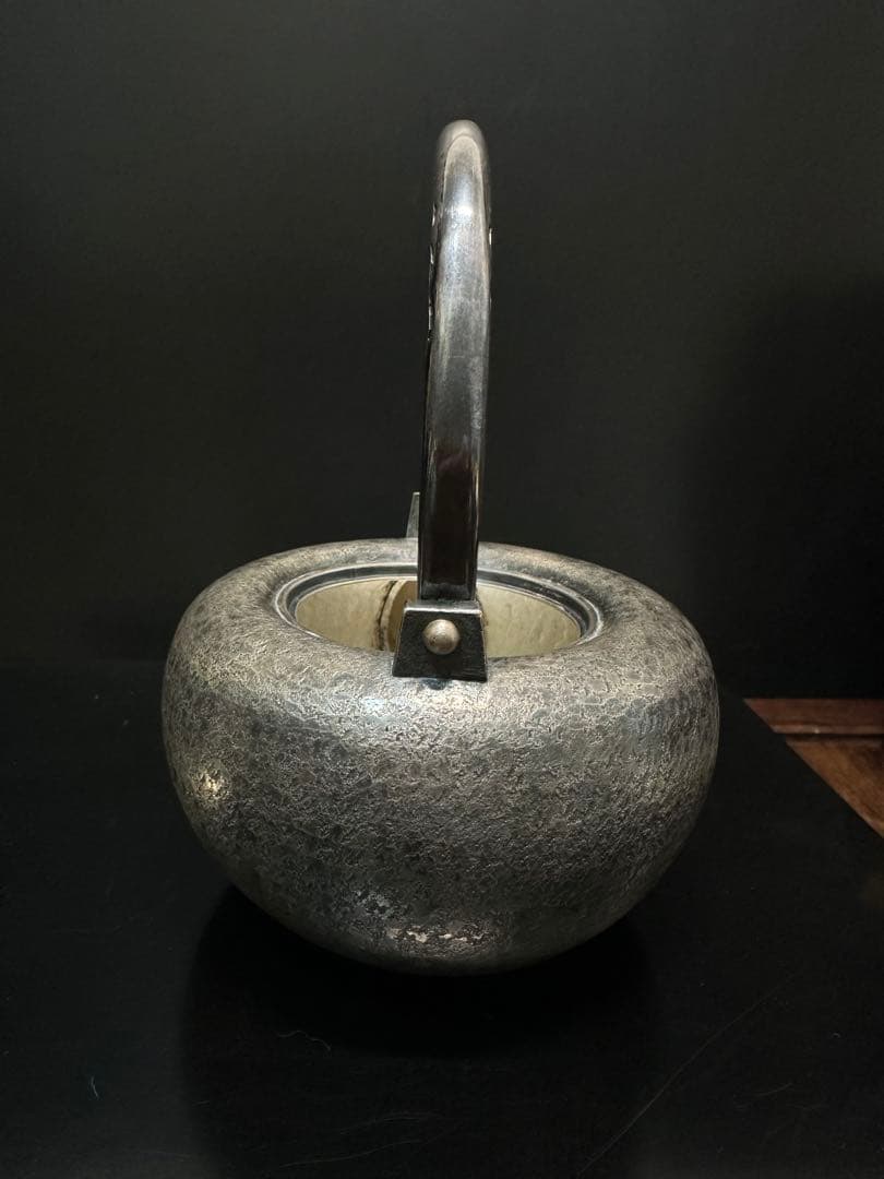 銀瓶　在銘　政晴 純銀　急須　666g 骨董　古美術