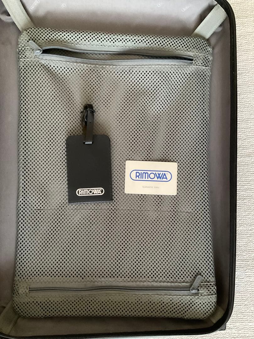 RIMOWA 2輪　キャリーケース　機内持ち込みサイズ