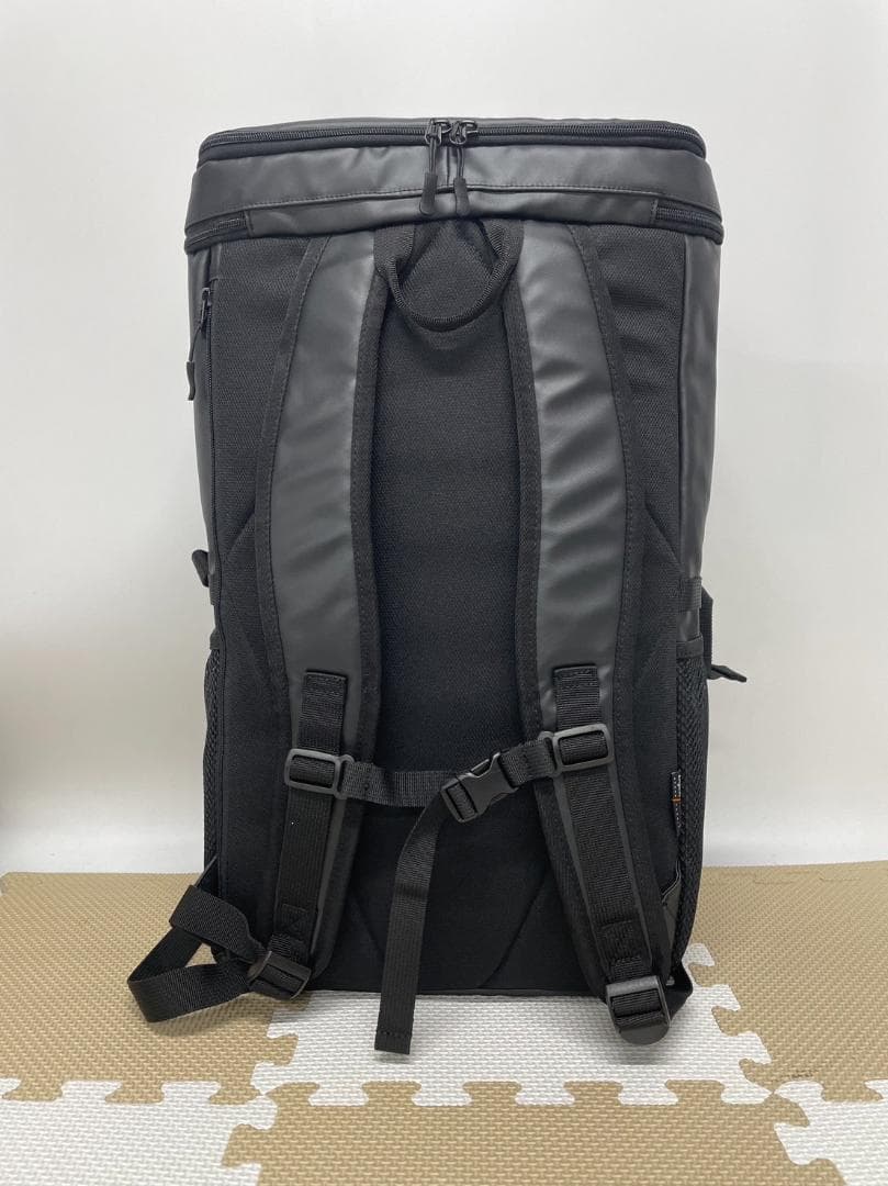 【ムチ子】スラッシャー　ＢＯＸリュック TH-Q WH