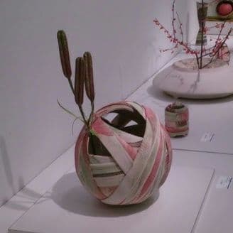 陶芸家 アーグネス・フス 「無限」 花器 フラワーベース 陶器 アート作品 希少