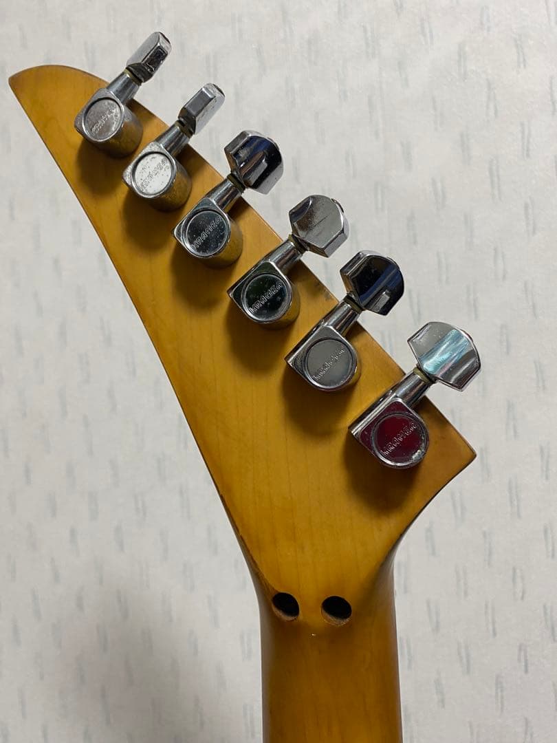 KRAMER STRIKER 100ST ホワイト エレキギター