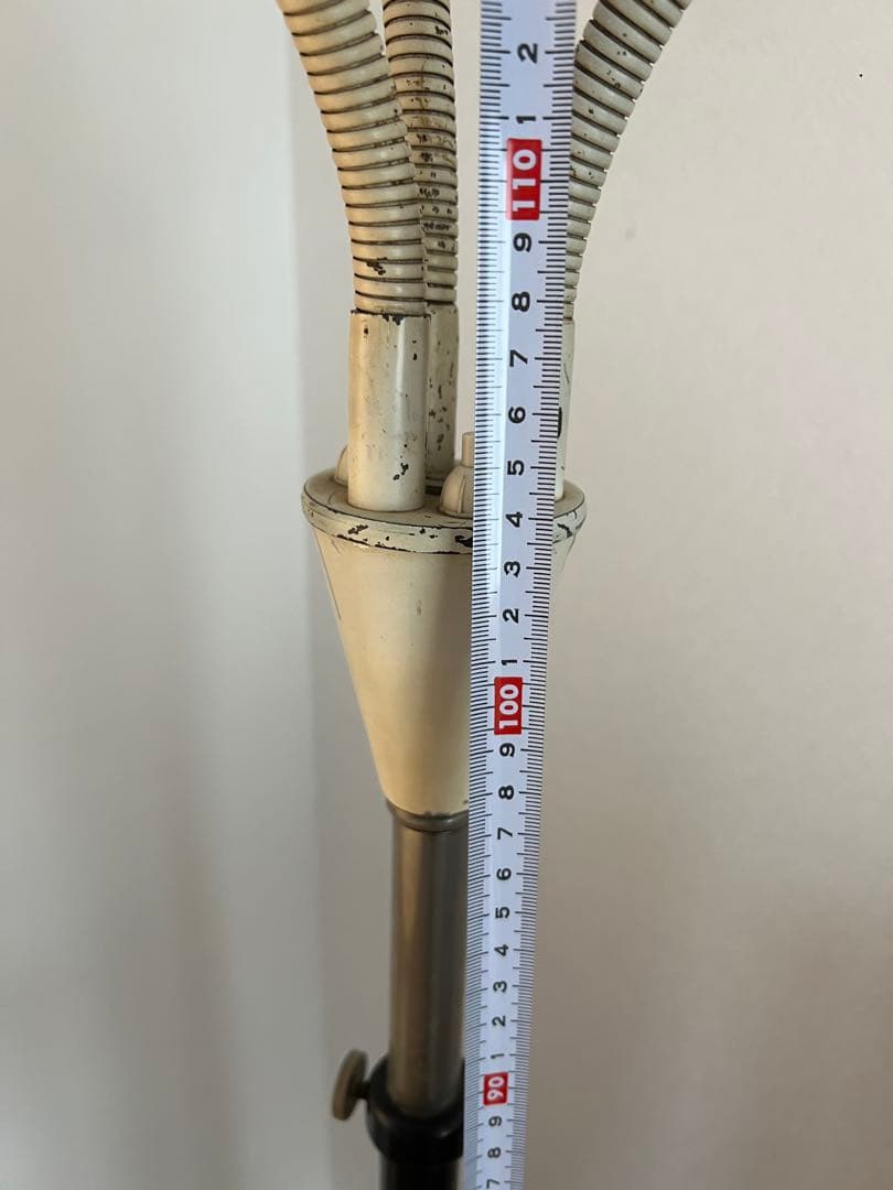 家具 Hala Mid Century floor lamp by Busquet