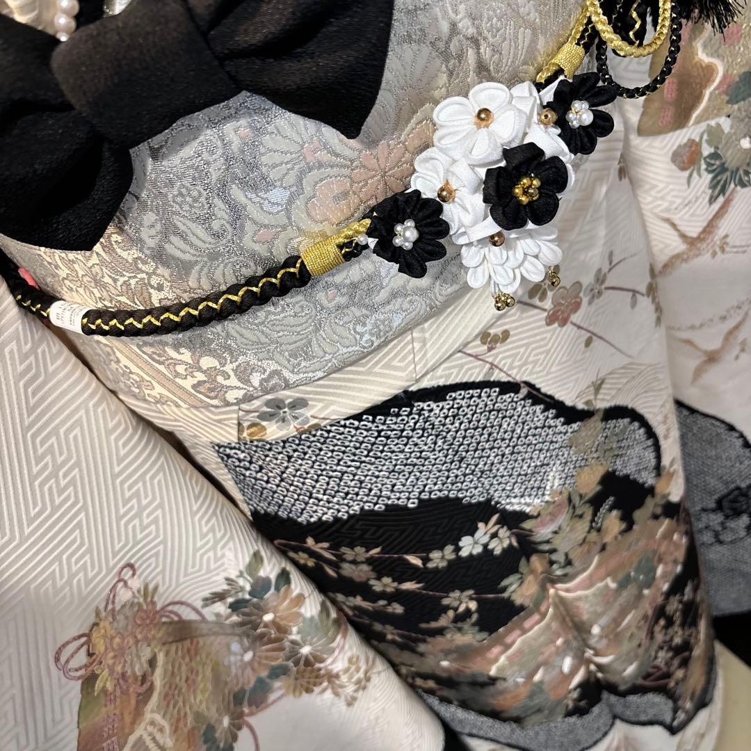 美品　白地　地紋　染分け　手絞り　逸品　振袖　フルセット 振り袖