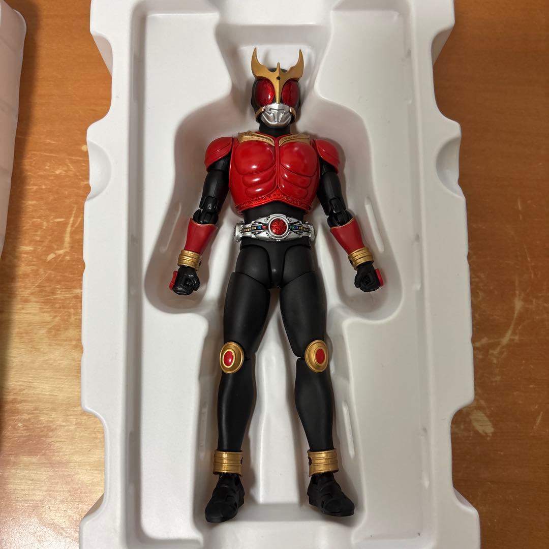 魂ストア限定 フィギュアーツ 真骨彫 仮面ライダークウガ マイティーフォーム