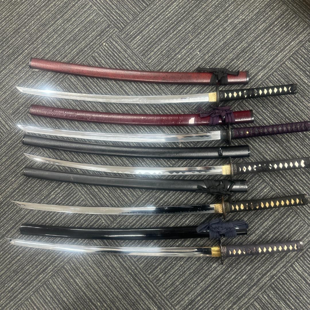 伝統的な日本刀 5本セット