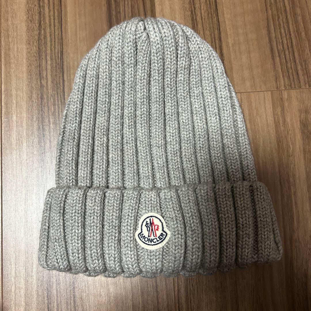 ゆずゆずです、MONCLER グレー ニット帽