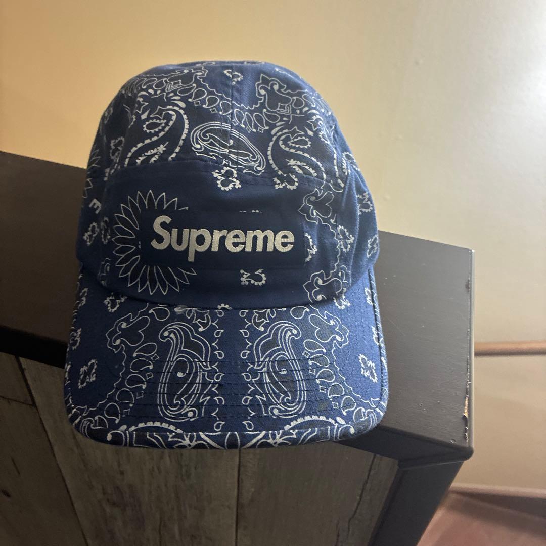 Supreme バンダナ柄キャップ
